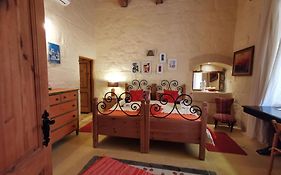 Peaceful Farmhouse Stay With Cozy Yard