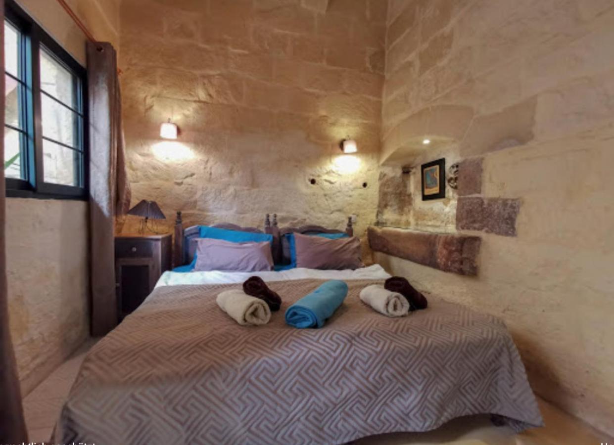 Peaceful Farmhouse Stay With Cozy Yard Għarb Exterior foto