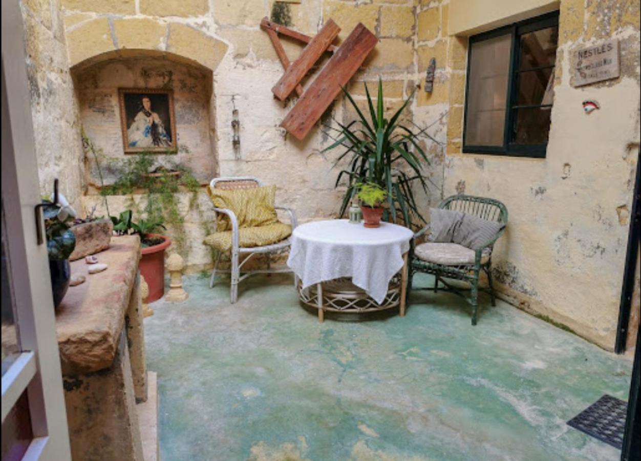 Peaceful Farmhouse Stay With Cozy Yard Għarb Exterior foto