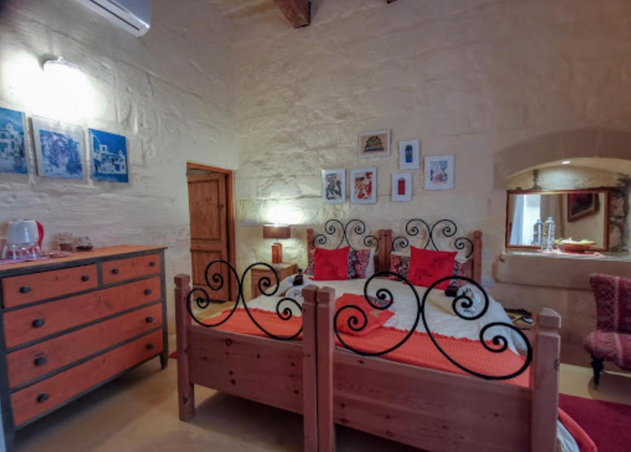 Peaceful Farmhouse Stay With Cozy Yard Għarb Exterior foto