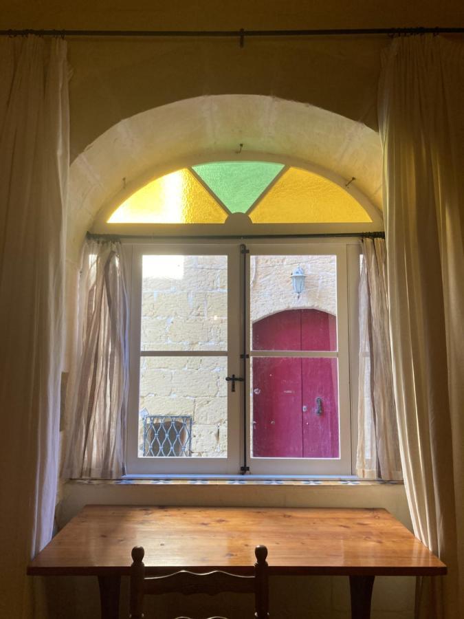 Peaceful Farmhouse Stay With Cozy Yard Għarb Exterior foto